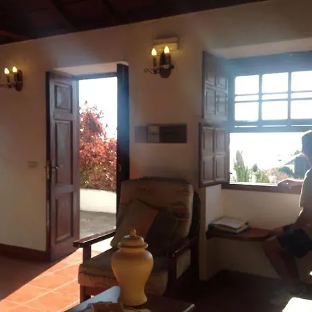 Under The Palm-trees Country house Brena Baja
